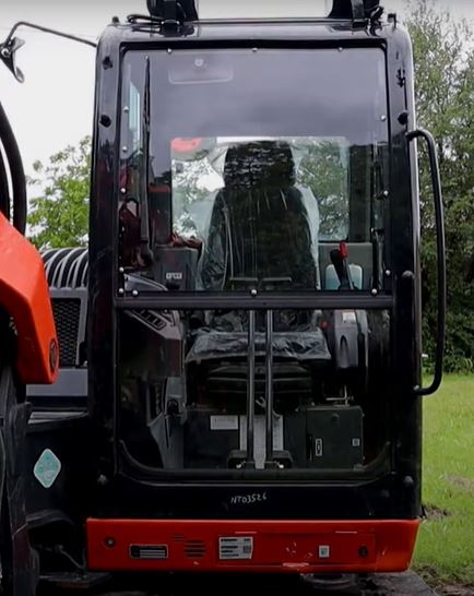 Kubota Skid Steer Door KX080 Excavator